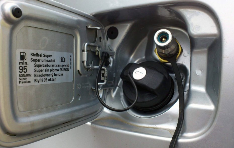 Стоимость установки газа на автомобиль.